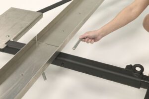 hitch pins assembly